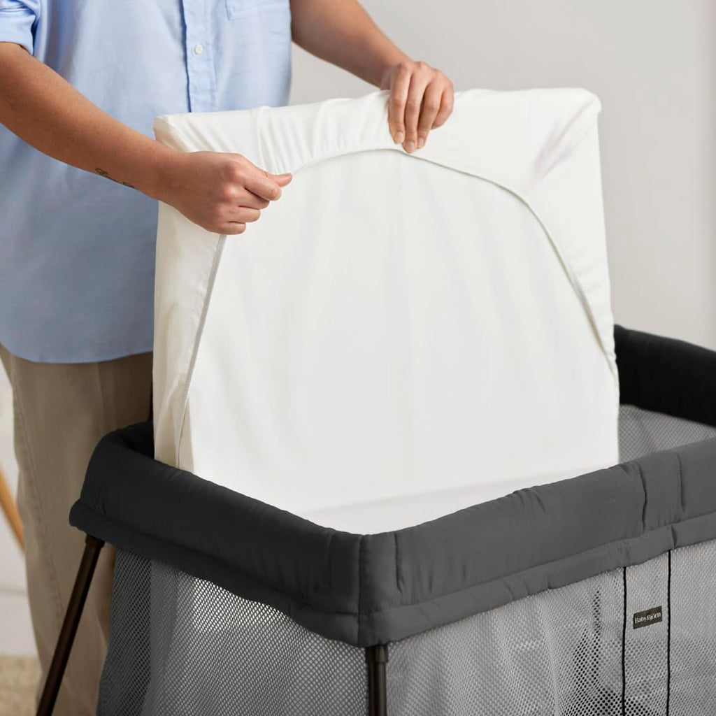 Travel Crib with Fitted Sheet C2625