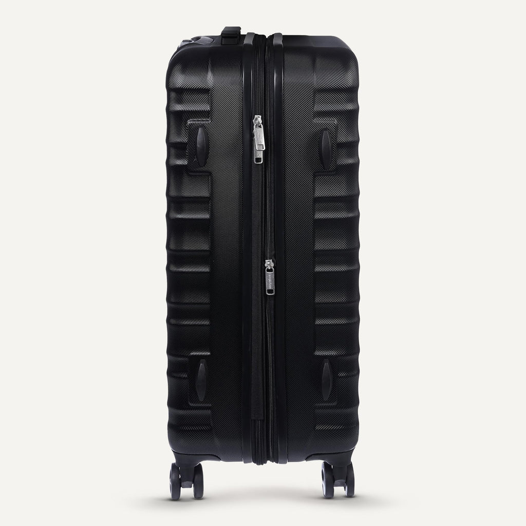 21" Black Hardside Carry-On Luggage with Spinner Wheels B373